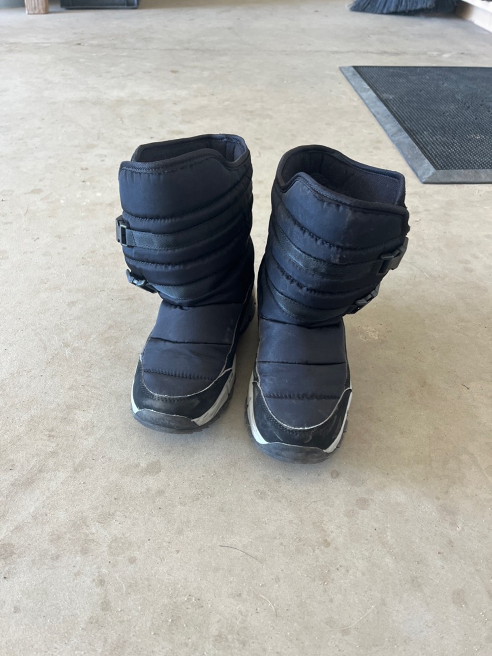 Kids Black Winter Snow Boots